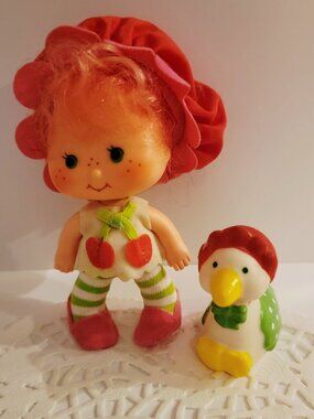 Vintage Cherry Cuddler Doll From Strawberry Shortcake 1977, Gooseberry Pet